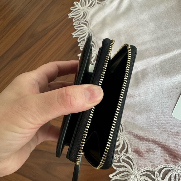 New Tory Burch Black Wallet - Picture 8 of 8